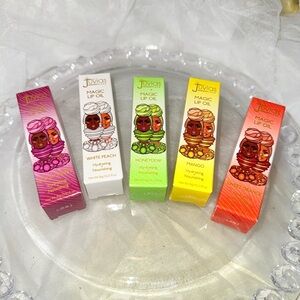 Juvia's Place Magic Lip Oil Collection -ONE